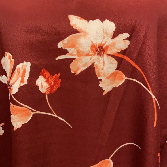 28. Lauren Ralph Lauren Blouse in Deep Crimson &Floral - Picture 4 of 10